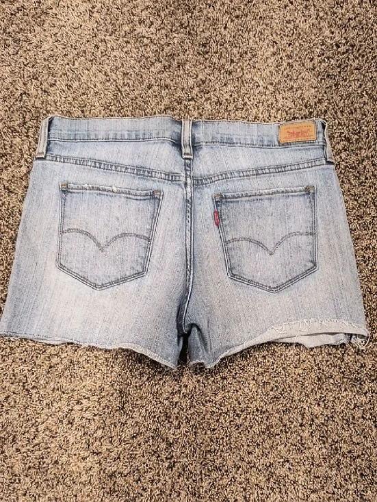 Levi's Light Wash Denim Jean Shorts - Picture 2 of 3